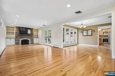 312 Lenox Avenue Pompton Lakes NJ 07442