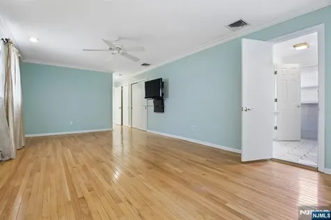 312 Lenox Avenue Pompton Lakes NJ 07442