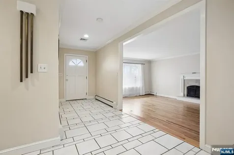 312 Lenox Avenue Pompton Lakes NJ 07442