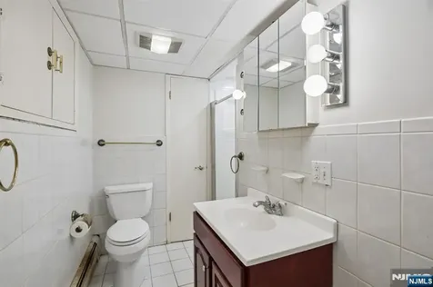 312 Lenox Avenue Pompton Lakes NJ 07442