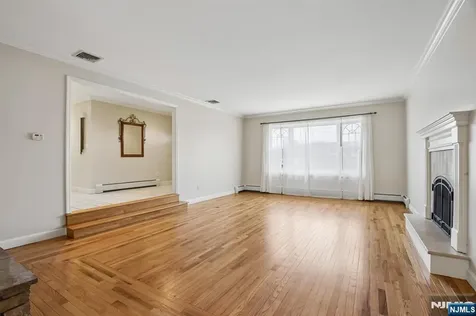 312 Lenox Avenue Pompton Lakes NJ 07442