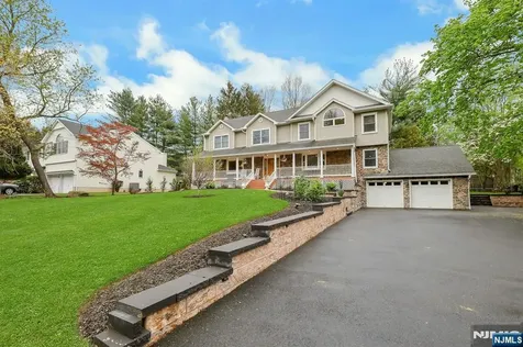 81 Chestnut Street Allendale NJ 07401