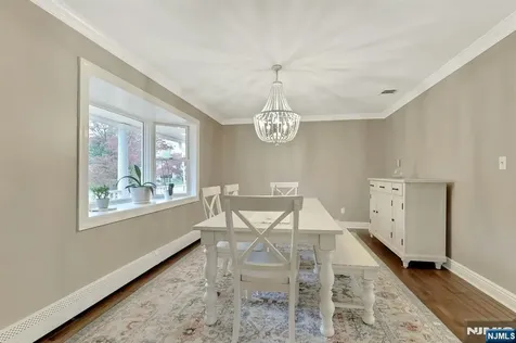 81 Chestnut Street Allendale NJ 07401