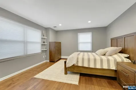 81 Chestnut Street Allendale NJ 07401
