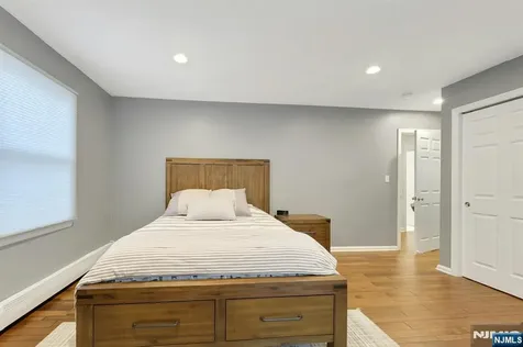 81 Chestnut Street Allendale NJ 07401