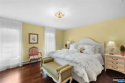 309 Waterview Drive Franklin Lakes NJ 07417