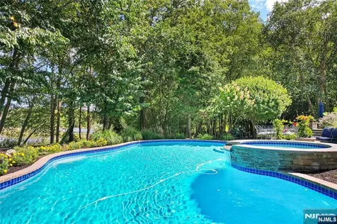 309 Waterview Drive Franklin Lakes NJ 07417