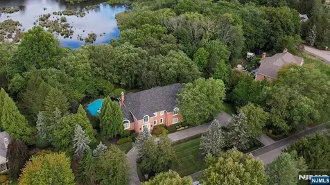 309 Waterview Drive Franklin Lakes NJ 07417