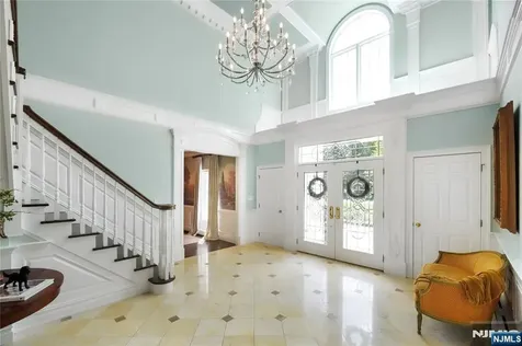 309 Waterview Drive Franklin Lakes NJ 07417