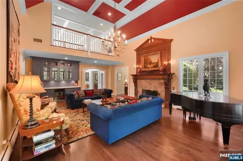 309 Waterview Drive Franklin Lakes NJ 07417