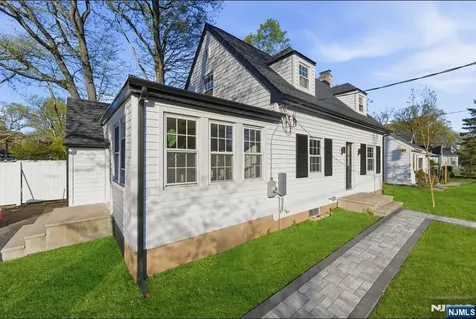 224 Godwin Avenue Wyckoff NJ 07481