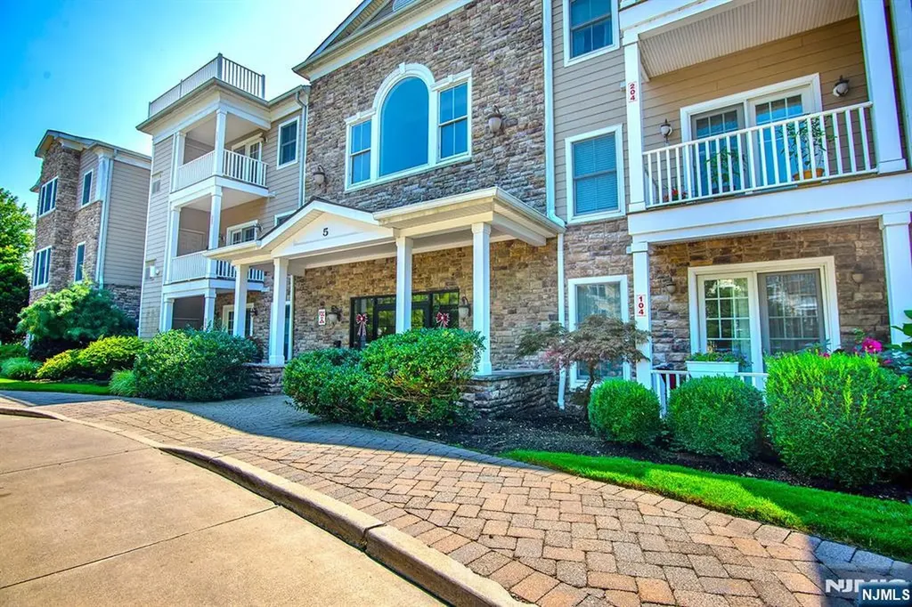 5 Tenakill Park Cresskill NJ 07626