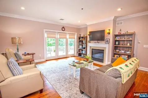 5 Tenakill Park Cresskill NJ 07626