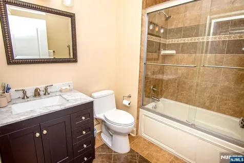 5 Tenakill Park Cresskill NJ 07626