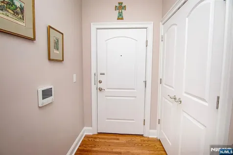 5 Tenakill Park Cresskill NJ 07626