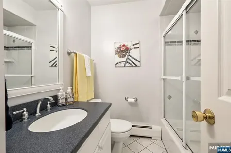30 Lincoln Place Waldwick NJ 07463