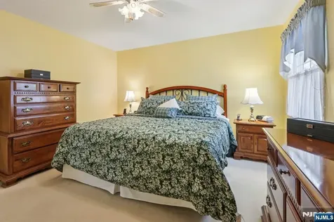 30 Lincoln Place Waldwick NJ 07463