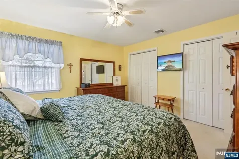 30 Lincoln Place Waldwick NJ 07463