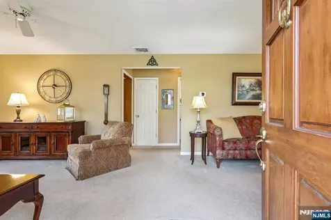 30 Lincoln Place Waldwick NJ 07463