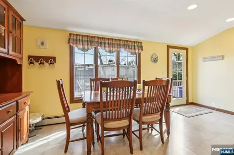 30 Lincoln Place Waldwick NJ 07463