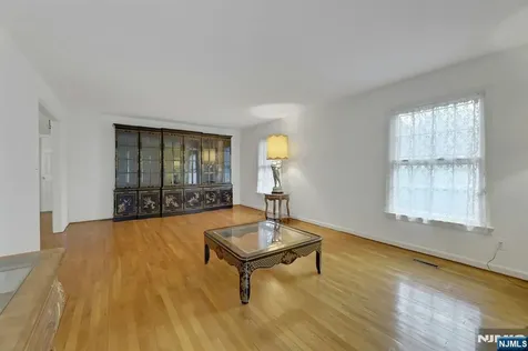 1138 High Mountain Road Franklin Lakes NJ 07417