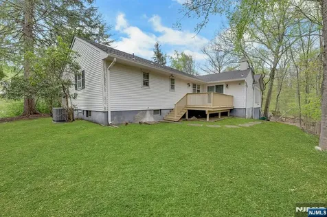 1138 High Mountain Road Franklin Lakes NJ 07417