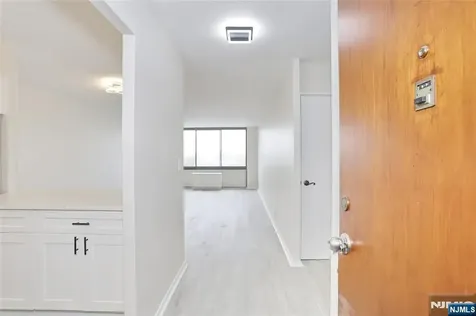 770 Anderson Avenue Cliffside Park NJ 07010