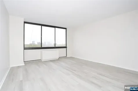 770 Anderson Avenue Cliffside Park NJ 07010