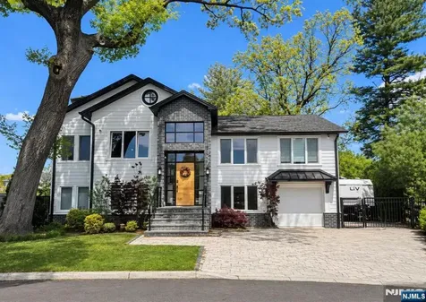 157 Atkins Terrace East Rutherford NJ 07073