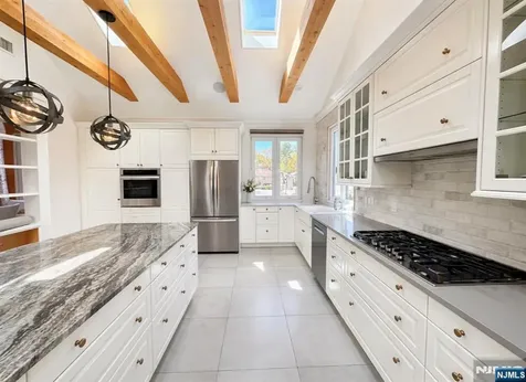 157 Atkins Terrace East Rutherford NJ 07073