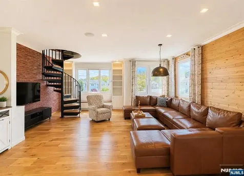 157 Atkins Terrace East Rutherford NJ 07073