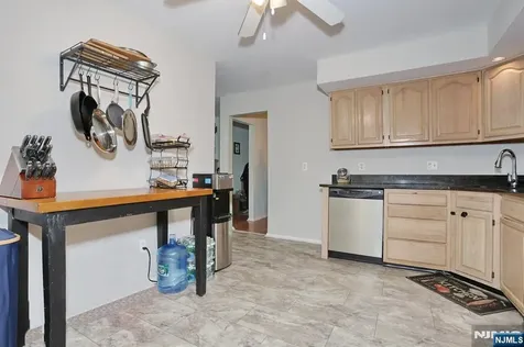 3 Brookside Heights Wanaque NJ 07465