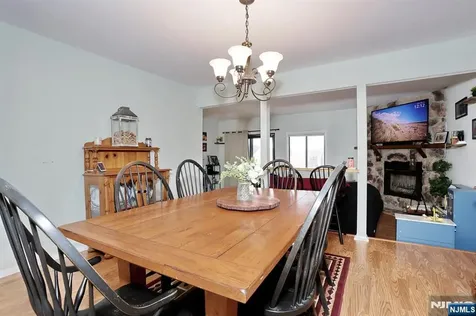 3 Brookside Heights Wanaque NJ 07465