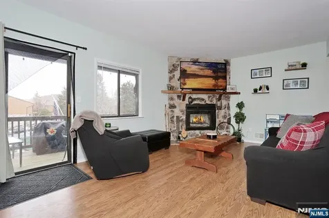 3 Brookside Heights Wanaque NJ 07465