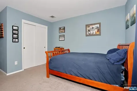 3 Brookside Heights Wanaque NJ 07465