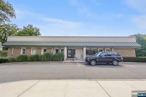 385 Maple Avenue Glen Rock NJ 07452