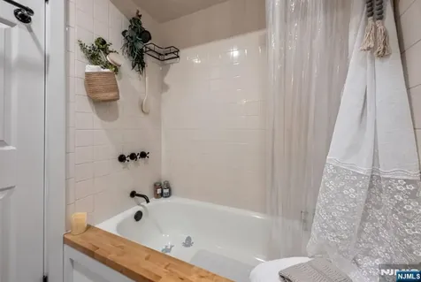 6 Grove Road Jefferson Township NJ 07438