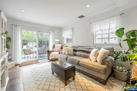 6 Grove Road Jefferson Township NJ 07438