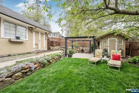 6 Grove Road Jefferson Township NJ 07438