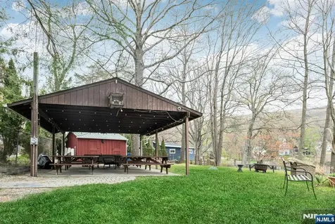 6 Grove Road Jefferson Township NJ 07438