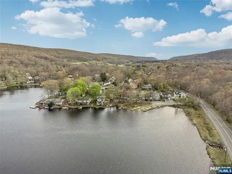 6 Grove Road Jefferson Township NJ 07438