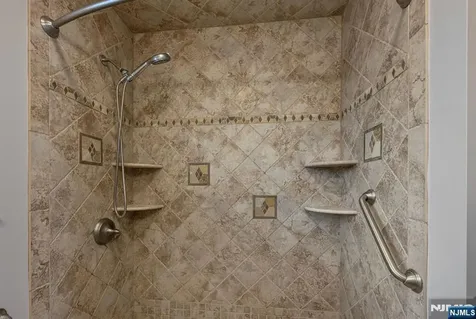 20 Catherine Avenue Saddle Brook NJ 07663