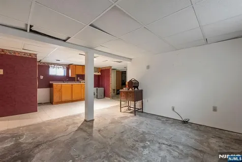 20 Catherine Avenue Saddle Brook NJ 07663