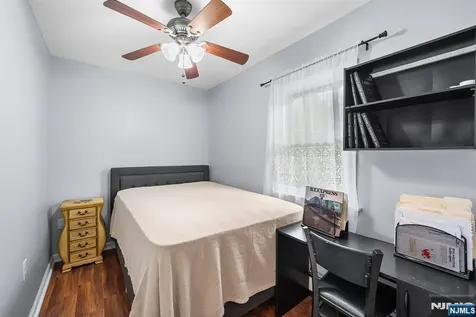 48 Lake Street East Orange NJ 07017