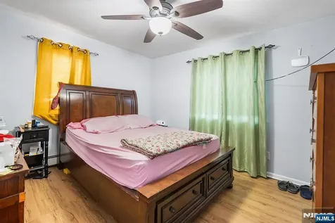 48 Lake Street East Orange NJ 07017