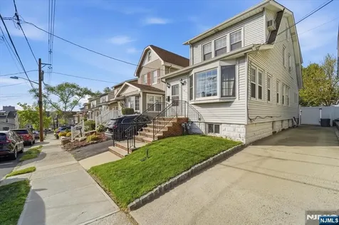 13 Butler Place Kearny NJ 07032