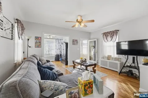 13 Butler Place Kearny NJ 07032