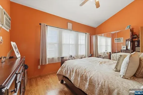 13 Butler Place Kearny NJ 07032