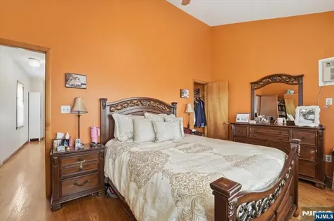 13 Butler Place Kearny NJ 07032