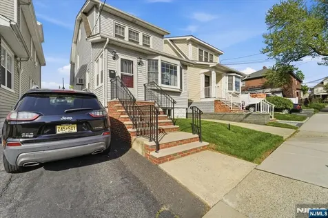 13 Butler Place Kearny NJ 07032